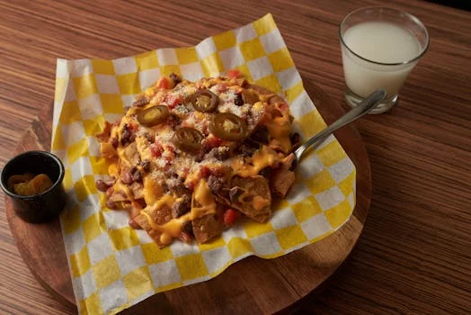 grilled steak nachos with cheese jalapeños